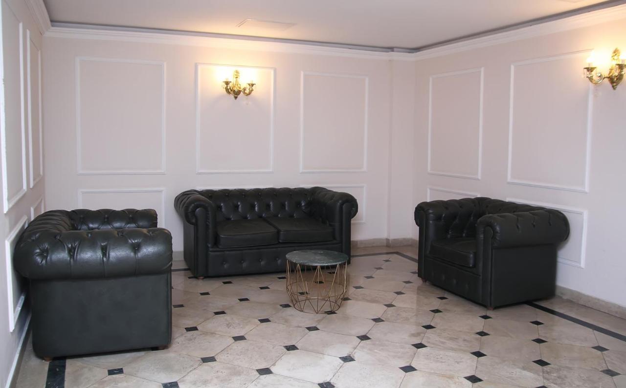 Parilament On Rustaveli 4 Rooms تبليسي المظهر الخارجي الصورة
