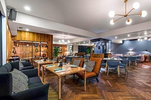 Parilament On Rustaveli 4 Rooms تبليسي المظهر الخارجي الصورة